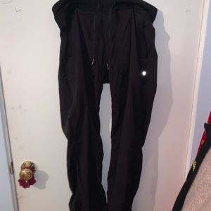 Lululemon dance pant size 8 dot confirmed black